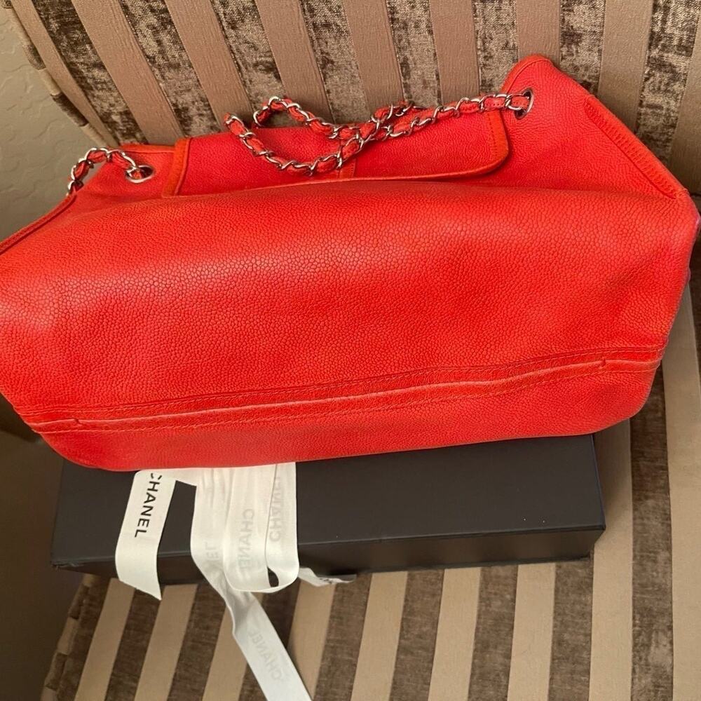 Chanel Red Caviar Leather Camelia Patch Accordion Bag + pouch & gift Box ♥️ 🎁💝 - Picture 4 of 12